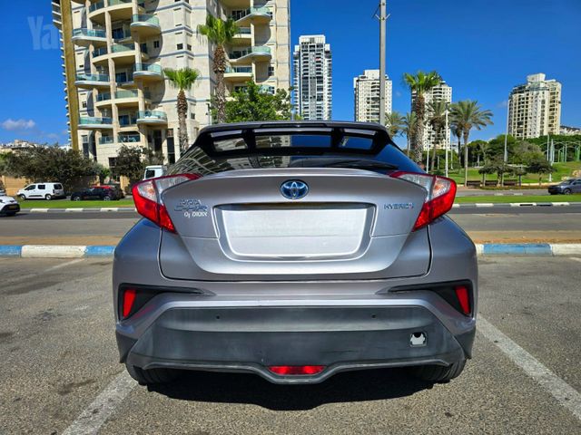 טויוטה C-HR