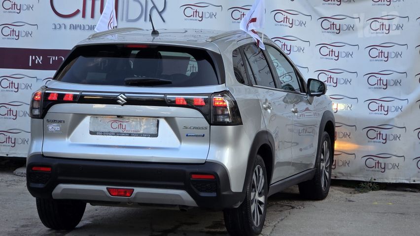 סוזוקי S-Cross