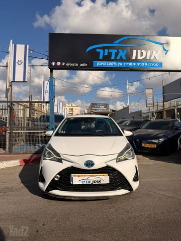 טויוטה יאריס