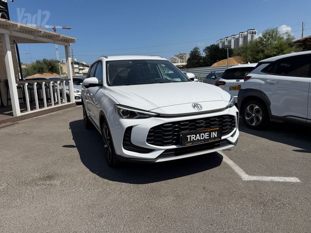 אם ג'י ZS