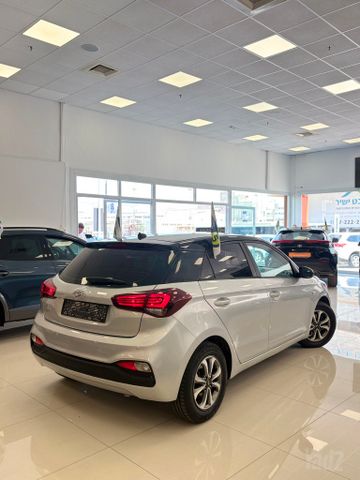 יונדאי i20