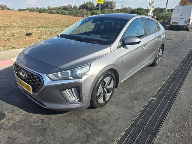 יונדאי איוניק