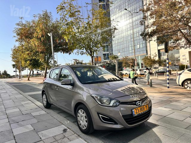 מודעת רכב יונדאי i20