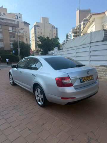 סקודה אוקטביה 