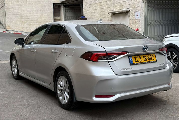 טויוטה קורולה