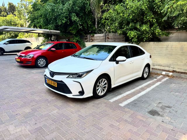 מודעת רכב טויוטה קורולה
