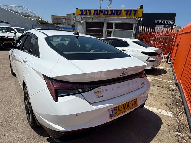 יונדאי אלנטרה