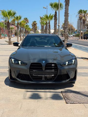 ב מ וו M4