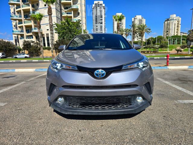 טויוטה C-HR