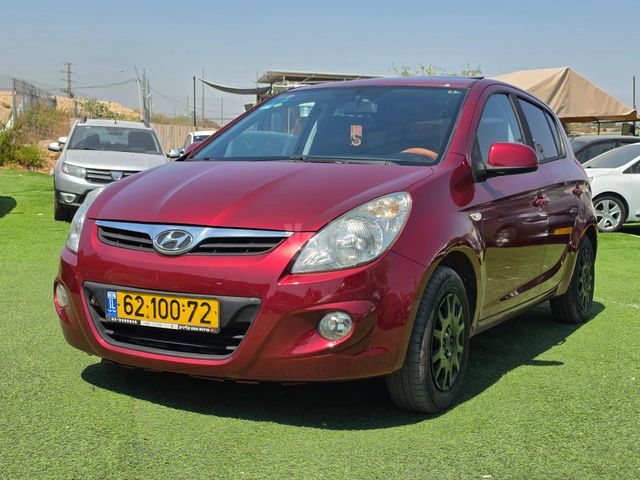 יונדאי i20