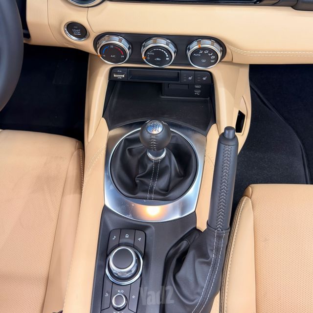 מאזדה MX-5