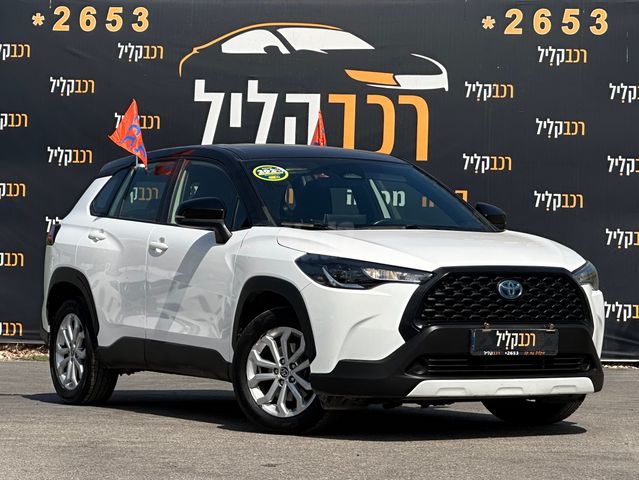 מודעת רכב טויוטה קורולה קרוס