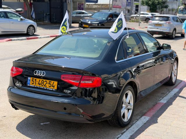 אאודי A4