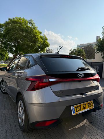 יונדאי i20