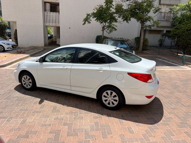 יונדאי אקסנט i25
