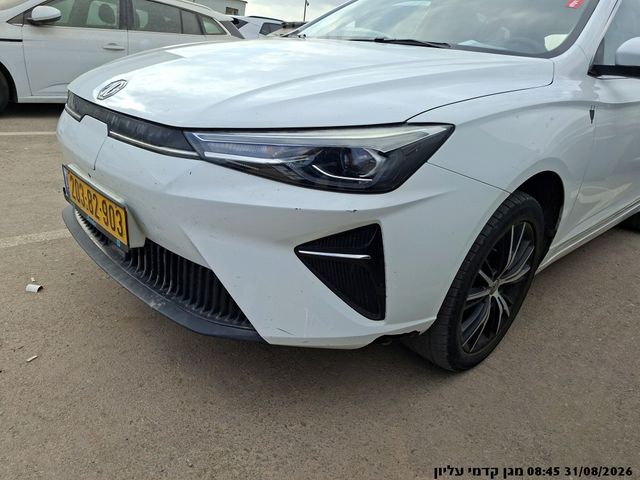 מודעת רכב אם ג'י MG5