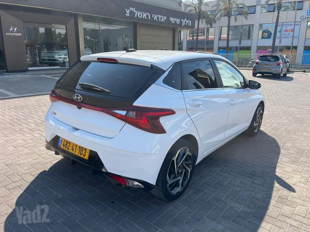 יונדאי i20