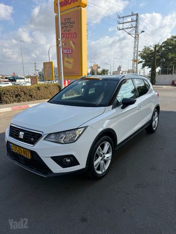 סיאט ארונה