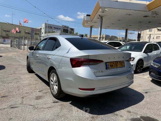 סקודה אוקטביה