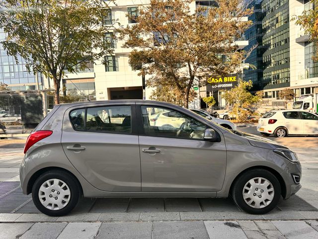 יונדאי i20