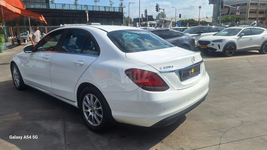 מרצדס-בנץ C-class
