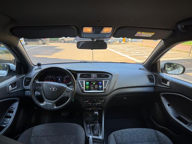 יונדאי i20