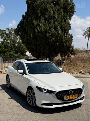 מאזדה 3