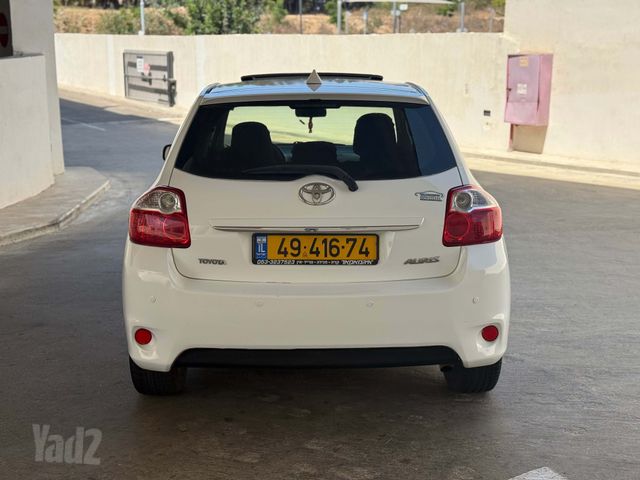 טויוטה אוריס