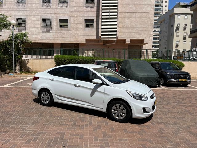 יונדאי אקסנט i25