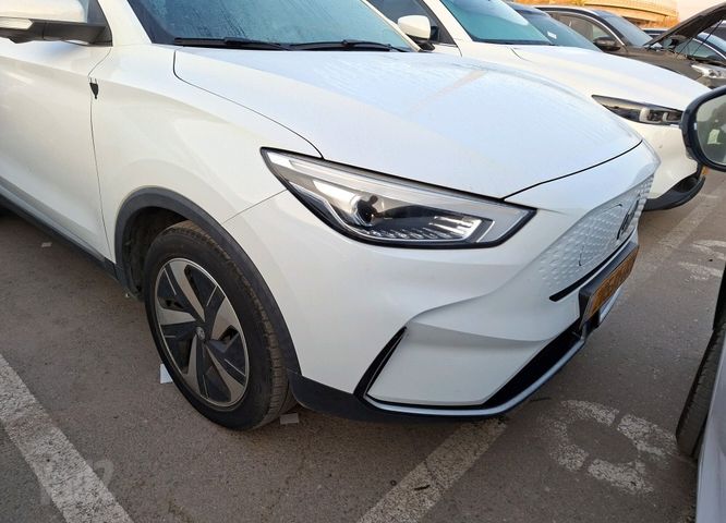 מודעת רכב אם ג'י ZS