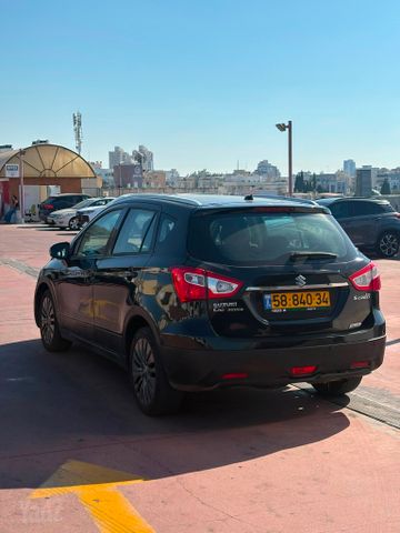 סוזוקי קרוסאובר