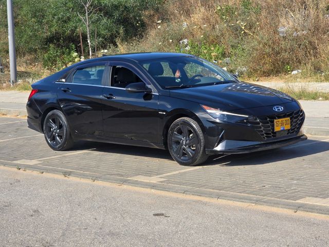 יונדאי אלנטרה