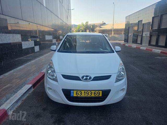 יונדאי i20