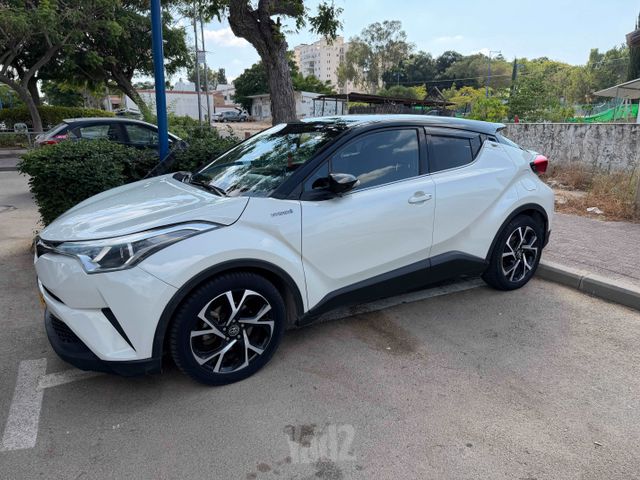 טויוטה C-HR