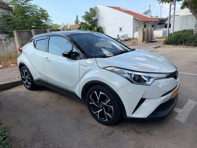 טויוטה C-HR