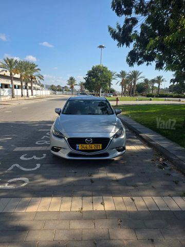 מאזדה 3
