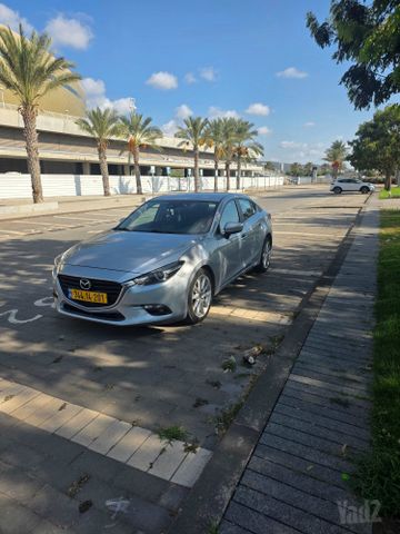 מודעת רכב מאזדה 3
