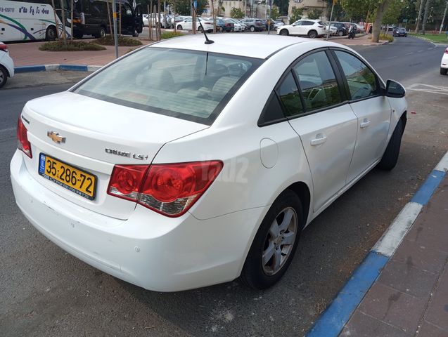 שברולט קרוז
