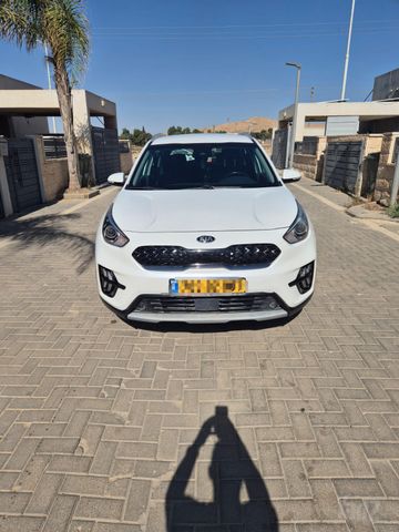 קיה נירו