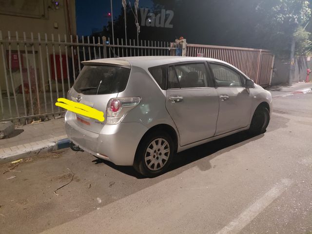 מודעת רכב טויוטה ורסו
