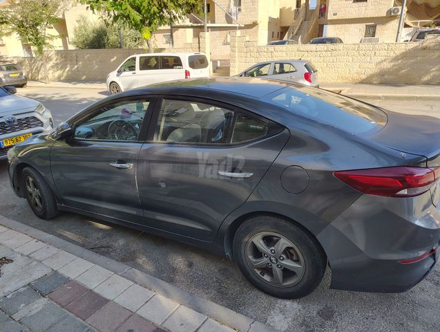 יונדאי אלנטרה