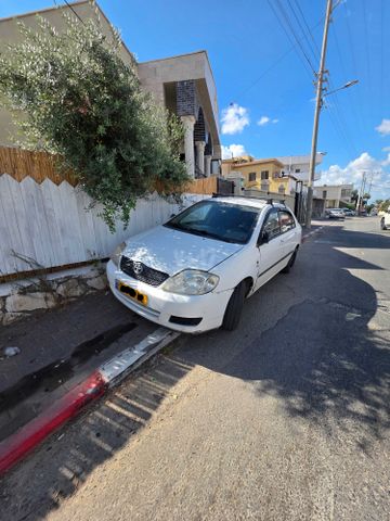 מודעת רכב טויוטה קורולה