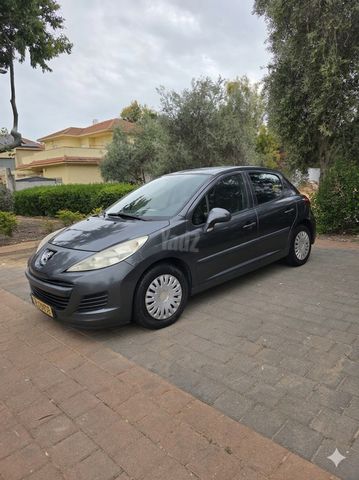 מודעת רכב פיג'ו 207