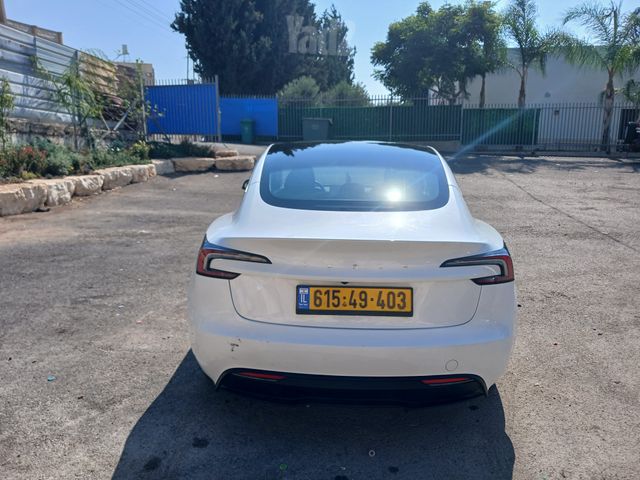 טסלה מודל 3