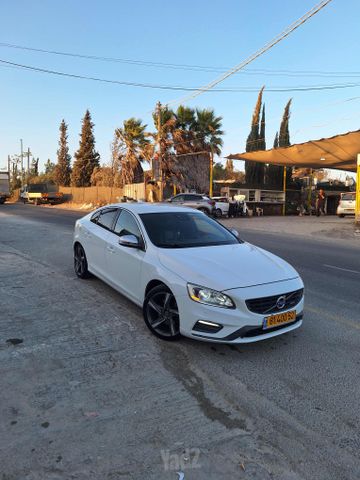 וולוו S60