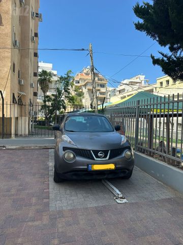 ניסאן ג'וק
