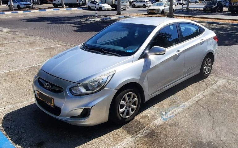 מודעת רכב יונדאי אקסנט i25