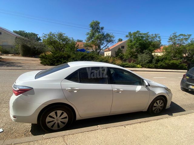 טויוטה קורולה