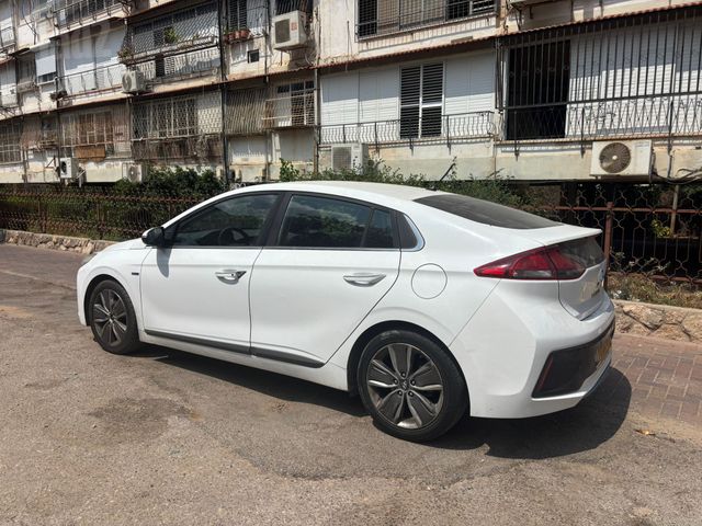 מודעת רכב יונדאי איוניק