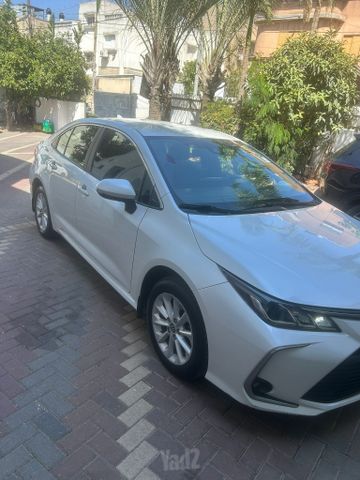 טויוטה קורולה